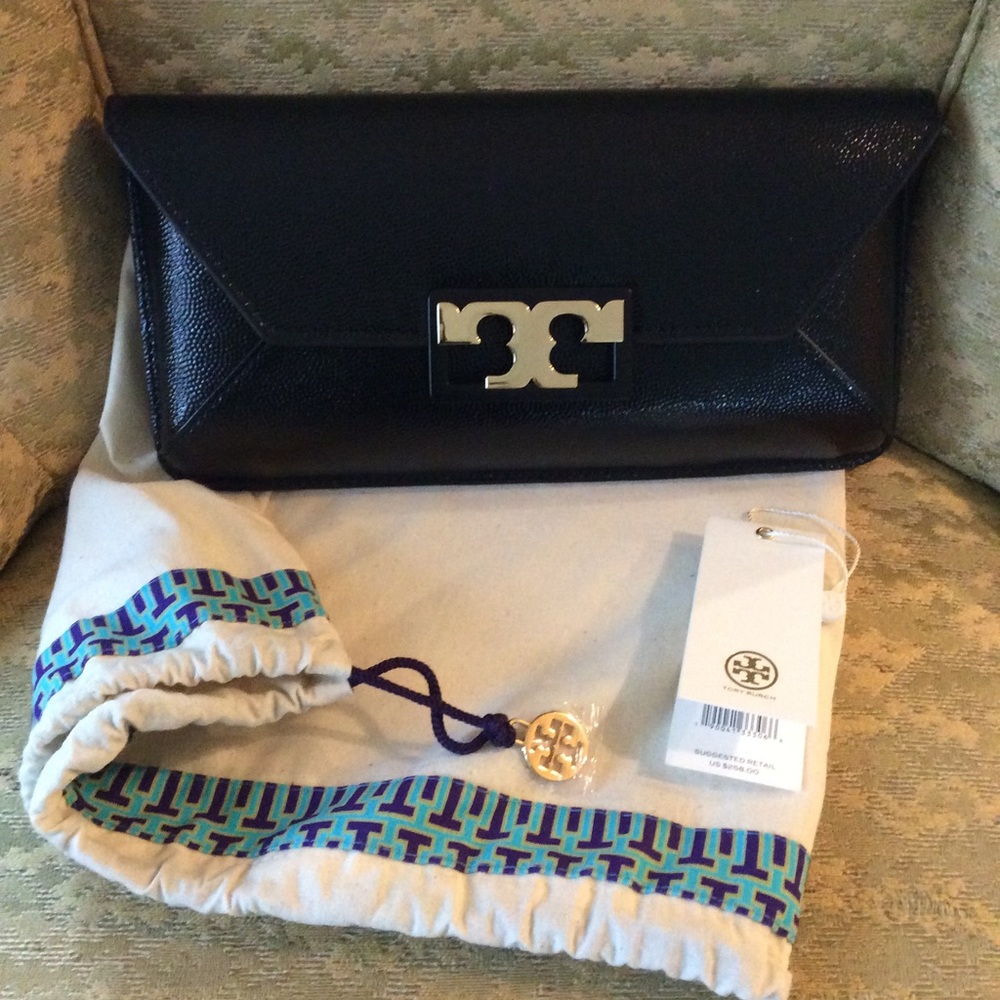 Tory Burch Gigi Patent Clutch - Black